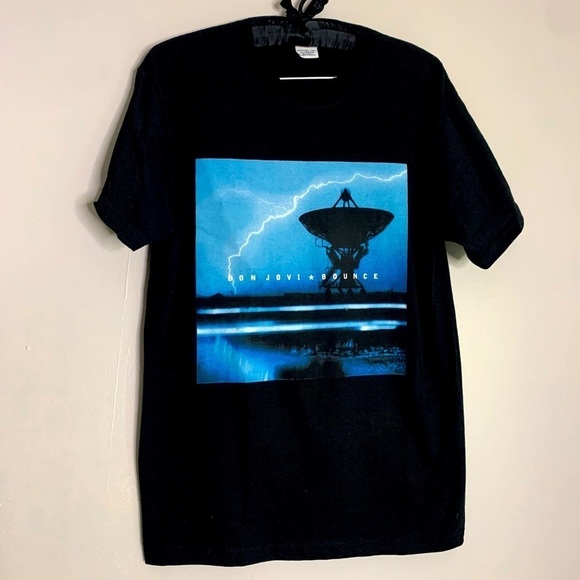 Bon Jovi Bounce 2003 Tour Concert tee Crewneck short sleeve t-shirt medium - Picture 1 of 4